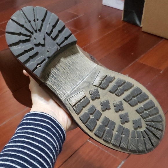 Brown Leather Riding Boots - Picture 6 of 7